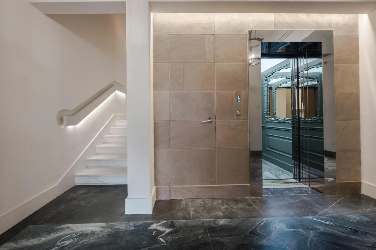 Apartments Florence - Palazzo Signoria Luxury Apartments 9
